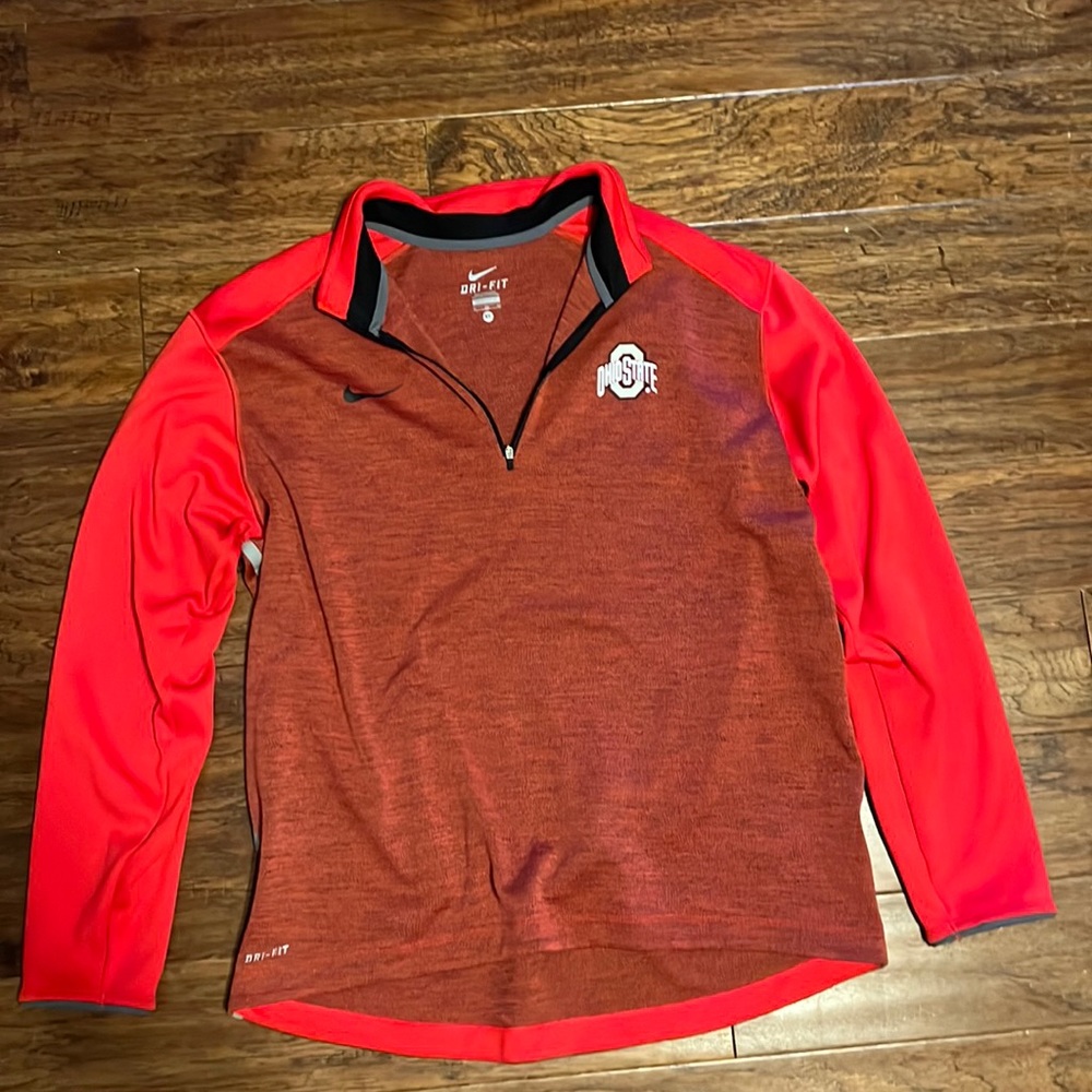 Men's Nike zippered sweatshirt.